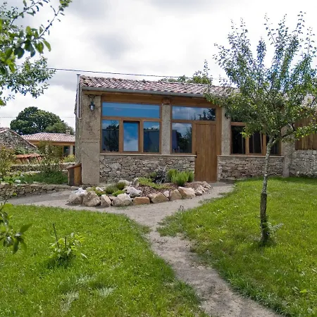 ファームステイ Arqueixal Ecoagroturismo